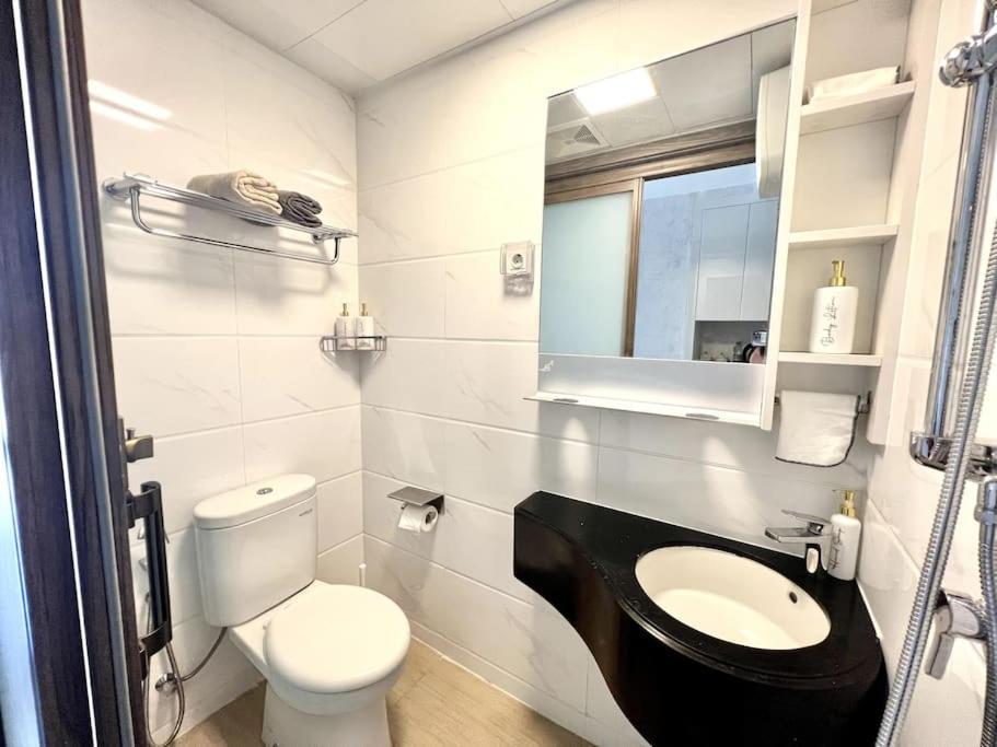 Dayinn, Skyhouse Bsd Lux And Homey Studio, Near Aeon Bsd And Ice Bsd Cilenggang Eksteriør billede
